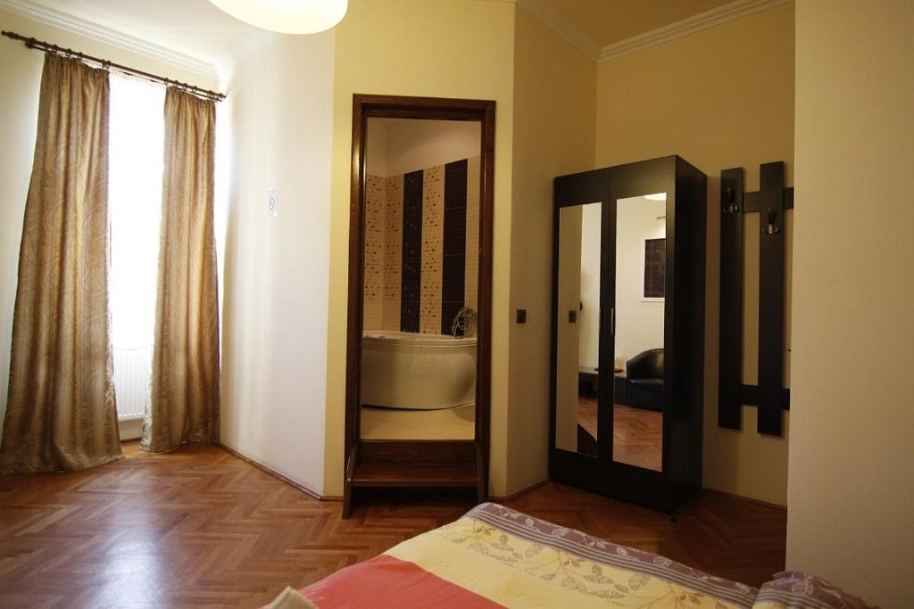 Casa Romana I Nagyszeben Szoba fotó